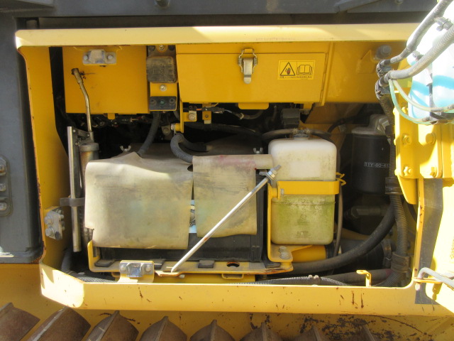 株式会社ナンニチ｜KOMATSU ブルドーザー D37PX-23 80686