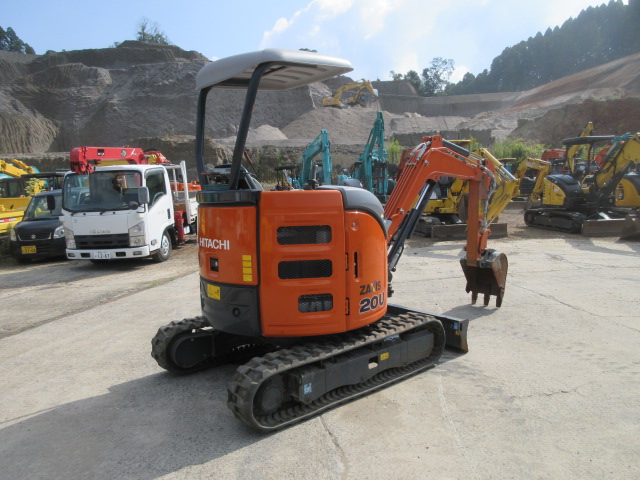 ku__uu20 日立建機 ZX20U-5A | 千葉県のミニ油圧ショベル(ミニユンボ