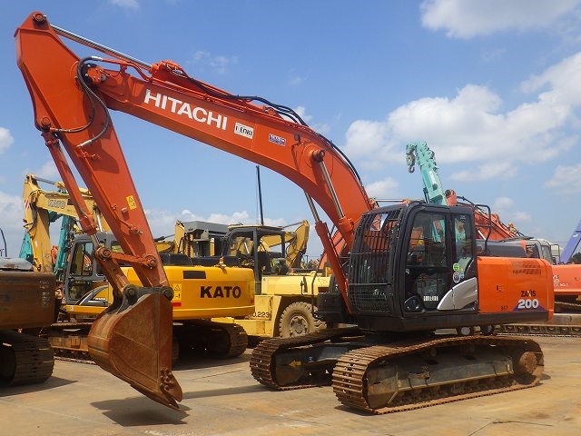 株式会社ナンニチ｜HITACHI 油圧ショベル ZX200-6 508808